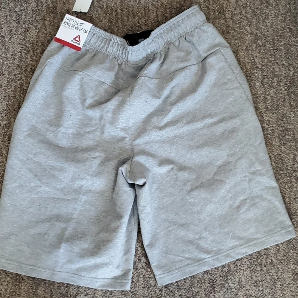 Reebok Gray work out shorts size small - Picture 4 of 6